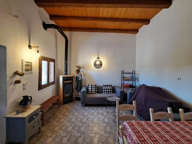 Litsarda Kreta – Charmantes, 200 Jahre altes Steinhaus mit Pool, Garten und Bergblick zu verkaufen Haus kaufen